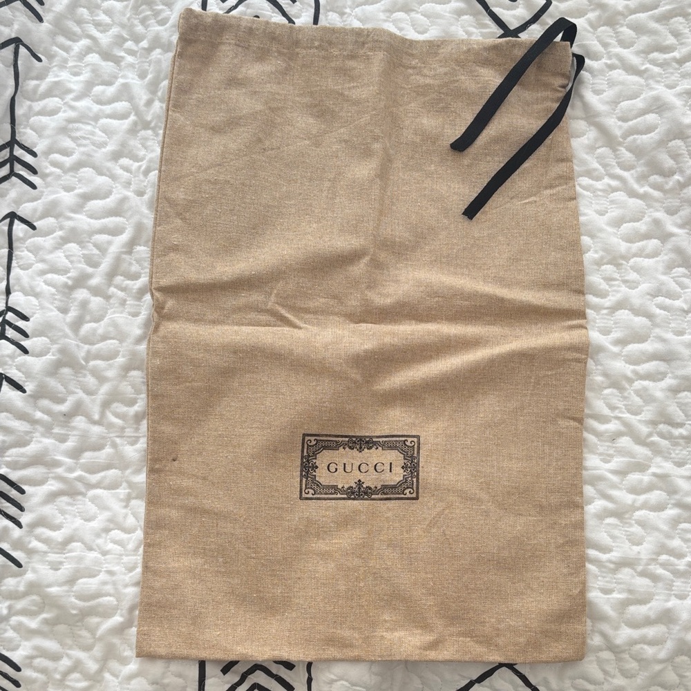 Gucci Beige dust bag with Black Accents